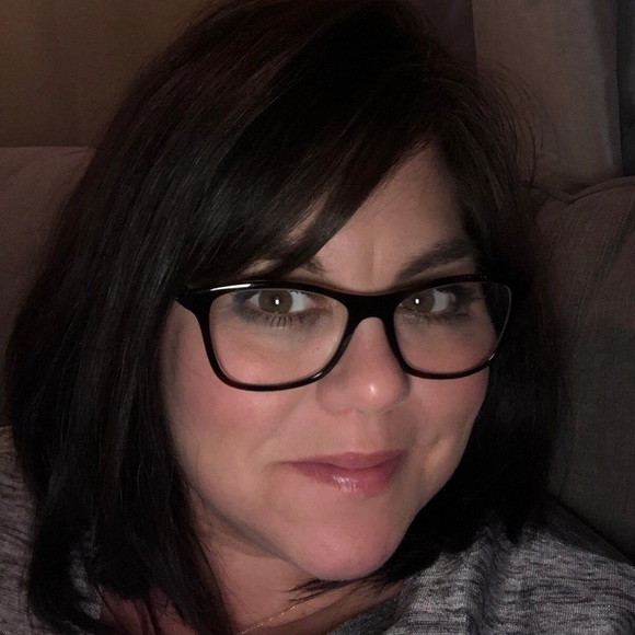 Meet your Posher, Patricia - Picture 1 of 1